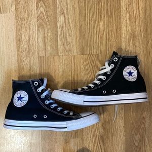 Black converse